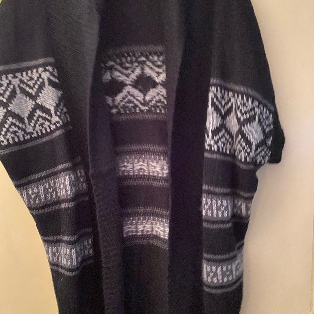 Women’s Fylo Short Sleeve Sweater Sz M